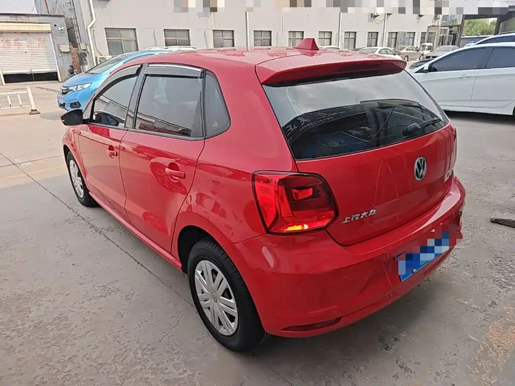 Volkswagen Polo — миниатюра 5