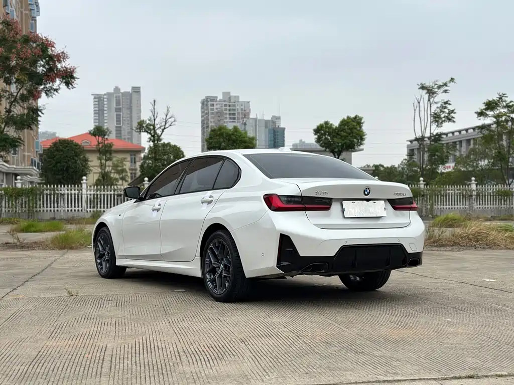 BMW 3 Series — миниатюра 12