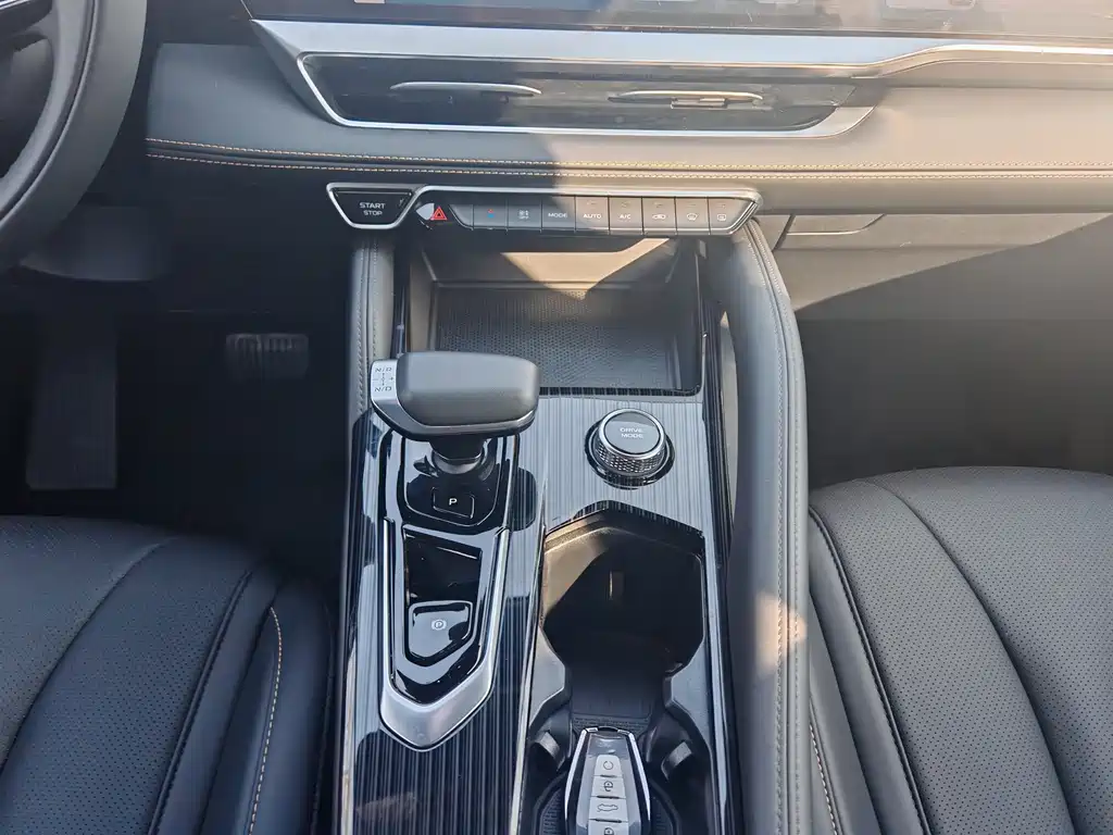 GEELY AUTOMOBILE XINGYUE L