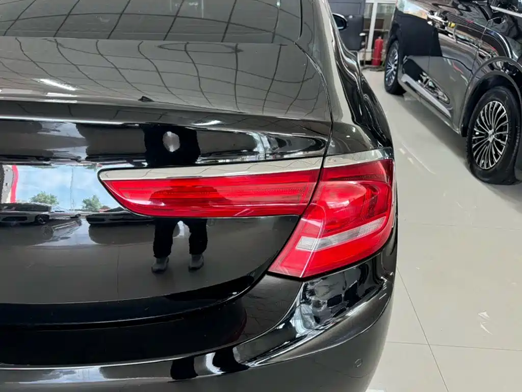 Buick LaCrosse — миниатюра 25