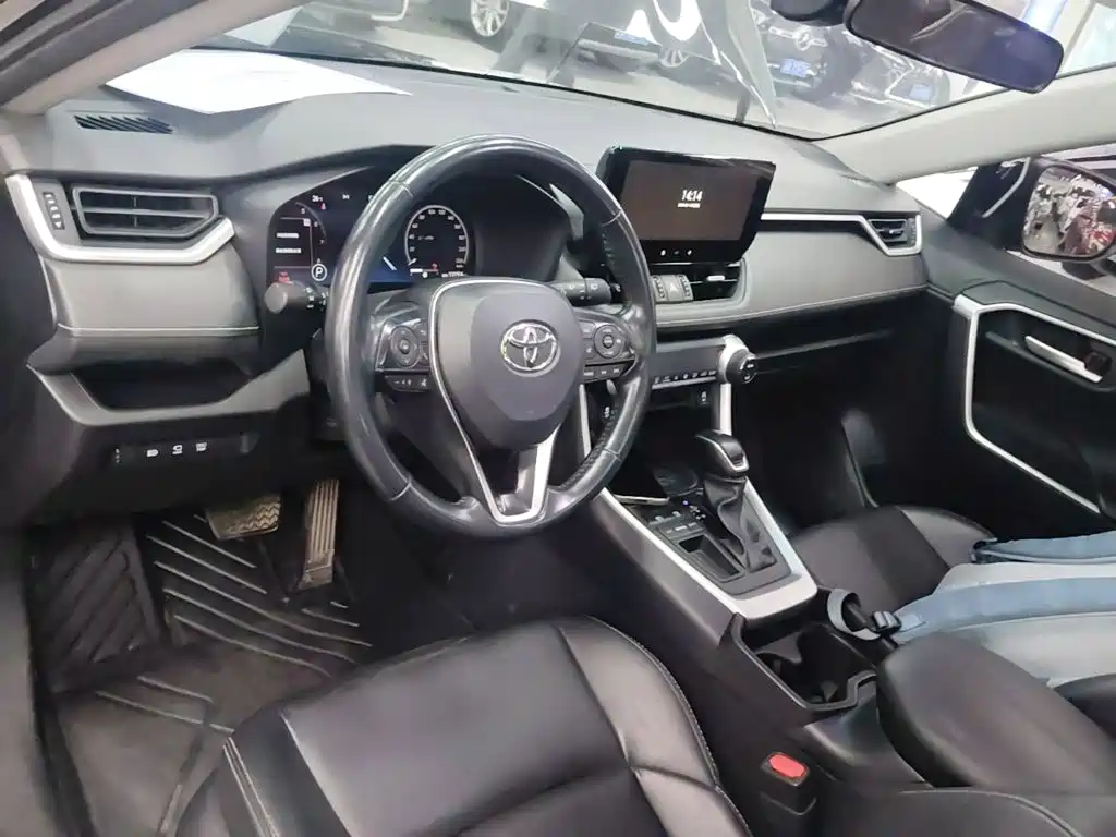 Toyota Wildlander — миниатюра 10