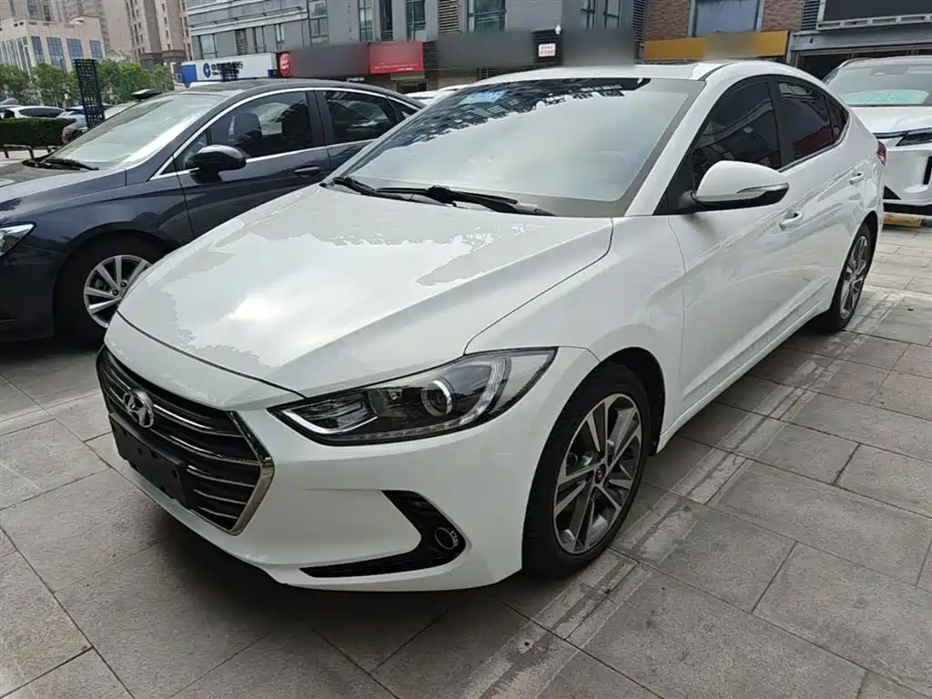 Hyundai Elantra 2016