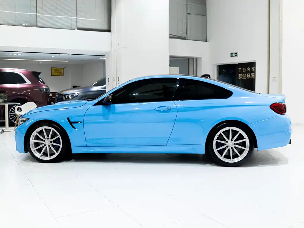 BMW M4 — миниатюра 4