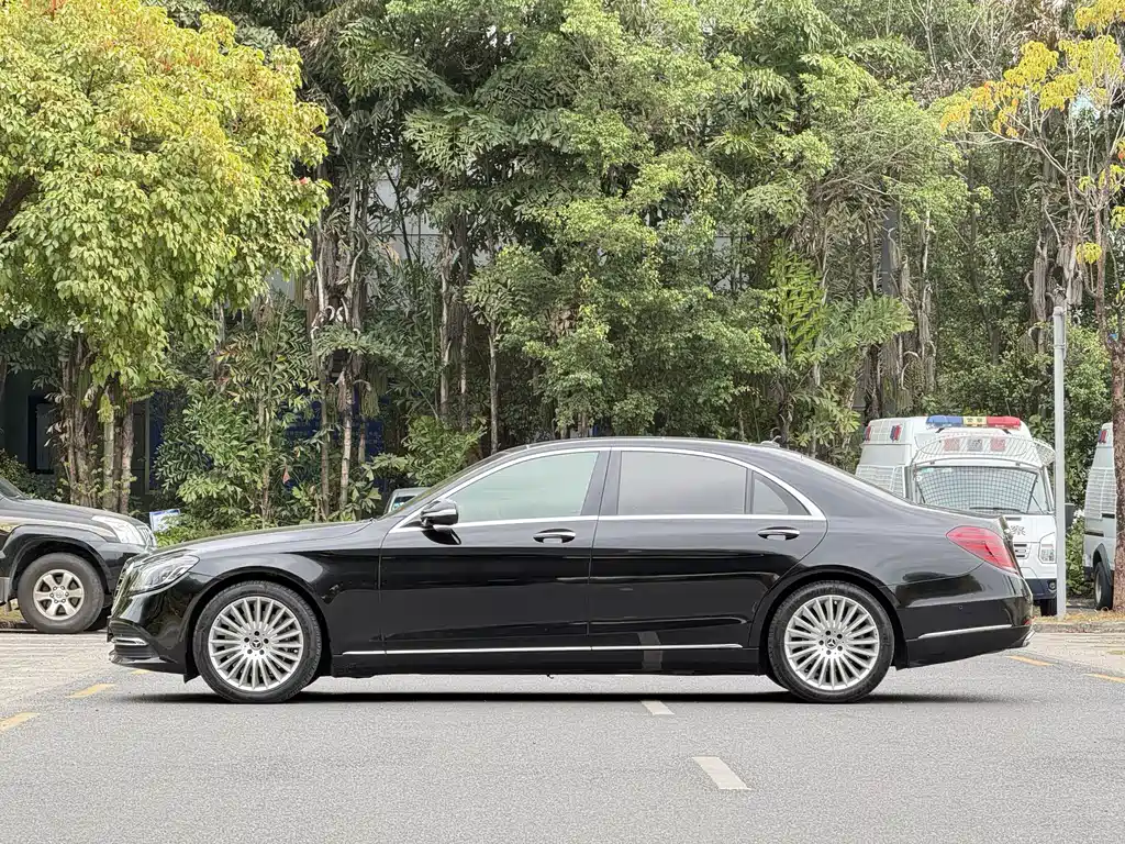 MERCEDES-BENZ S CLASS