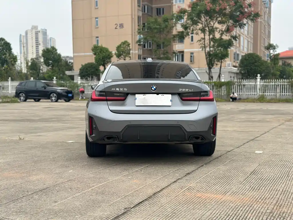 BMW 3 Series — миниатюра 13