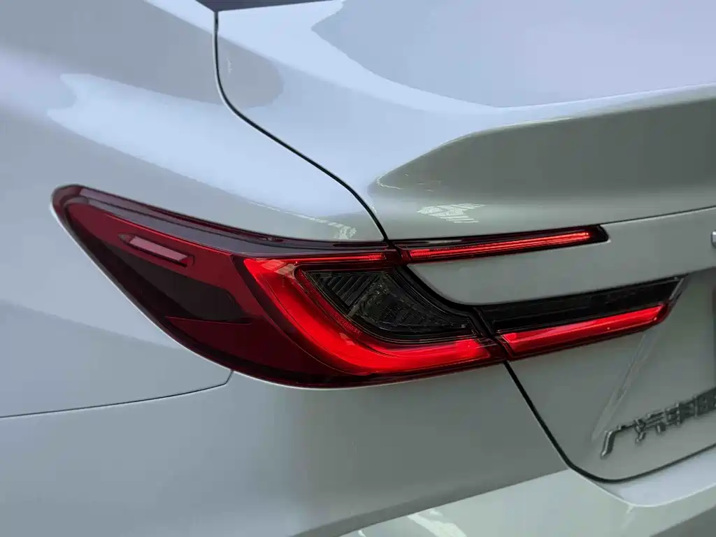 Toyota Camry 2024 2.5HG Luxury