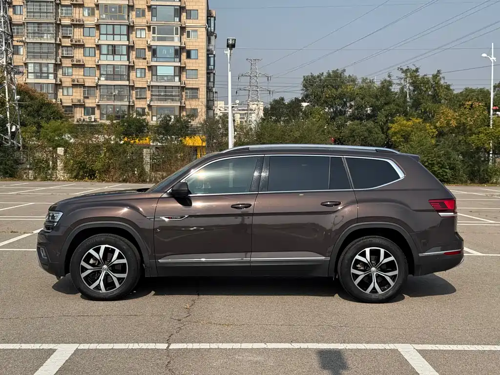 Volkswagen Teramont — миниатюра 7