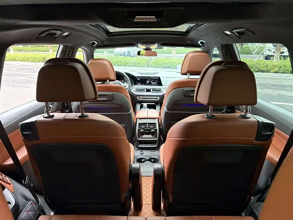 BMW X7 — миниатюра 19
