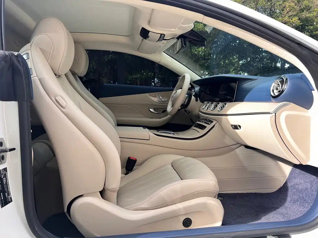 Mercedes-Benz E-Class (Import) — миниатюра 20