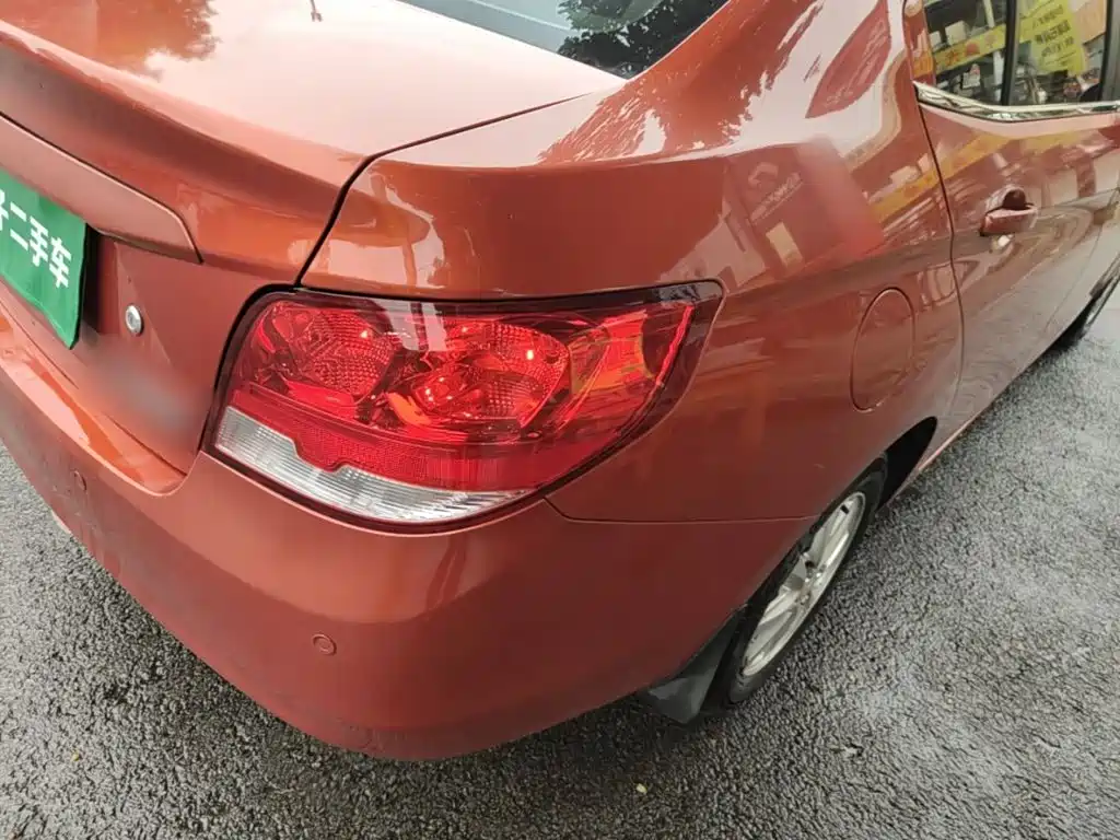 Chevrolet Sail — миниатюра 8