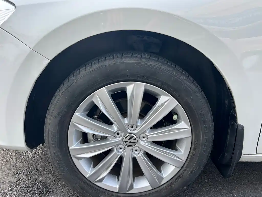 Volkswagen Bora — миниатюра 12
