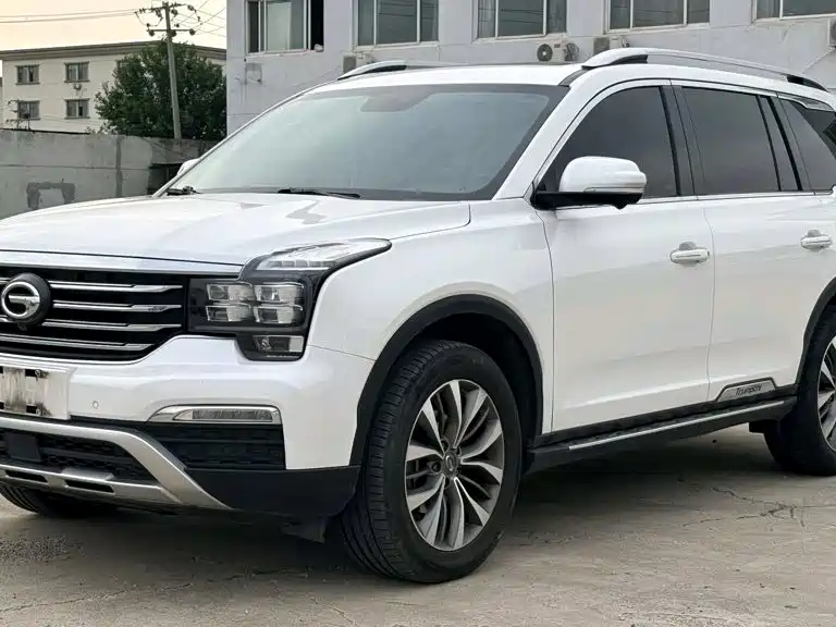 2018 GAC Trumpchi GS8 - zdjęcie 1 z 15