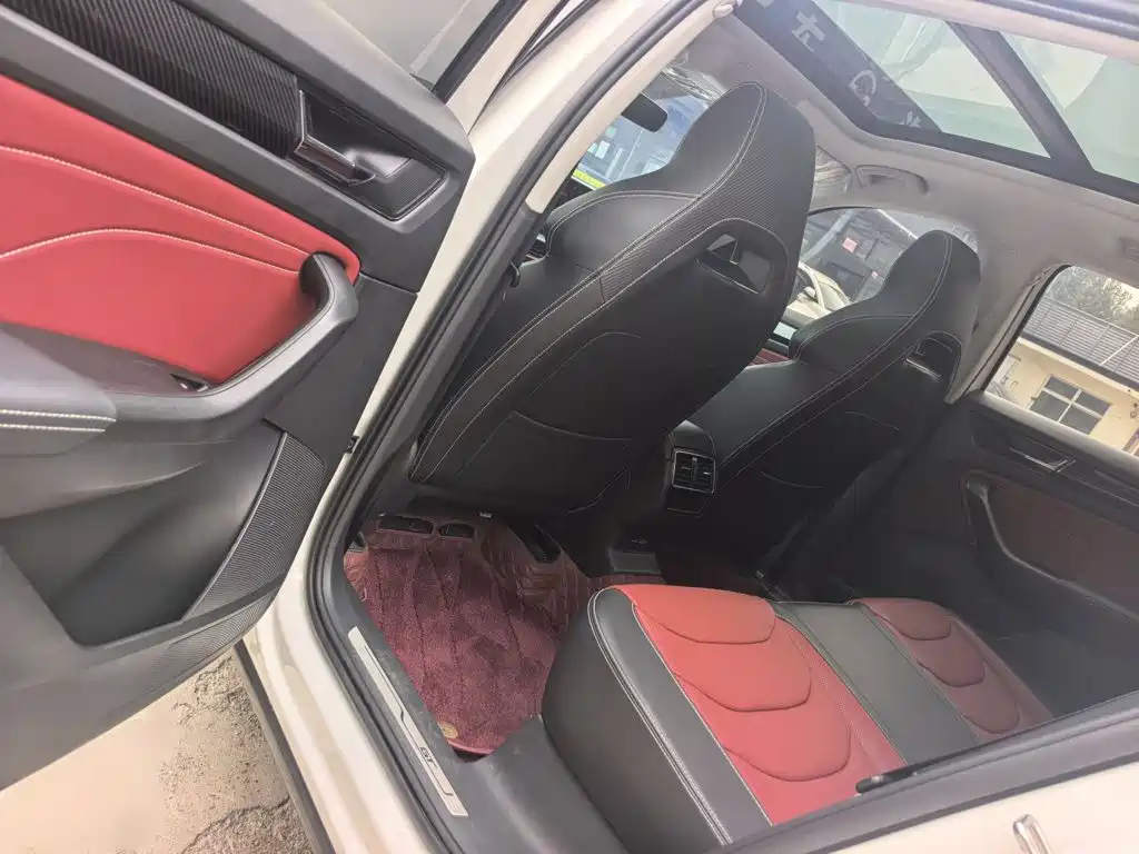 Skoda Kodiaq GT — миниатюра 10