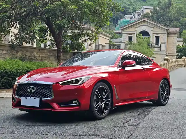 INFINITI  Q60 2019