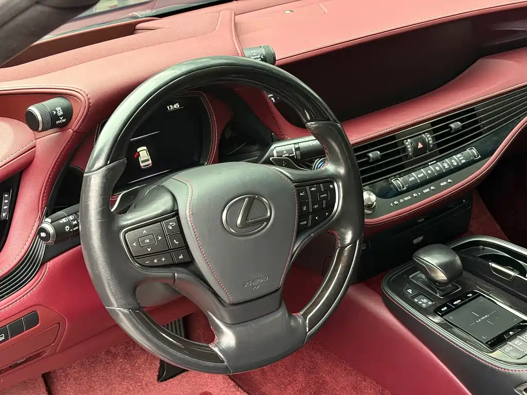 Lexus LS 2018 500h Executive V
