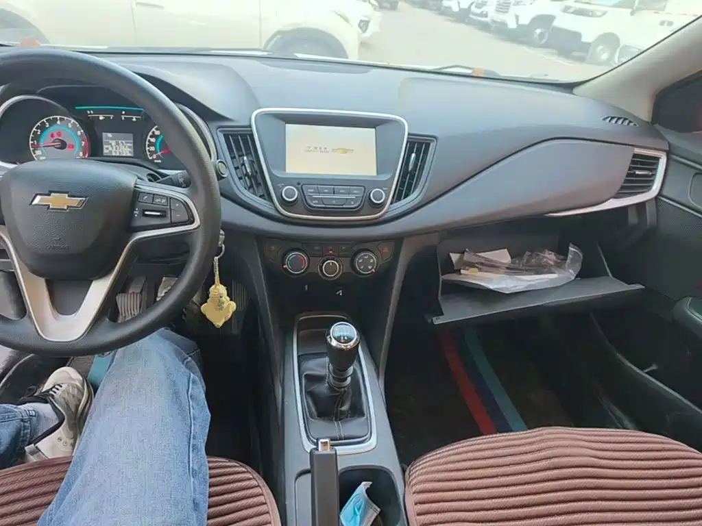 Chevrolet Cavalier — миниатюра 10