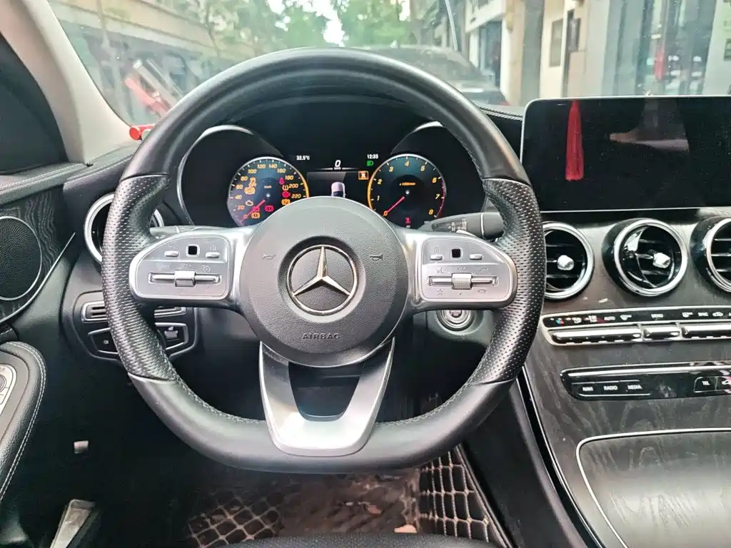 Mercedes-Benz C-Class — миниатюра 3