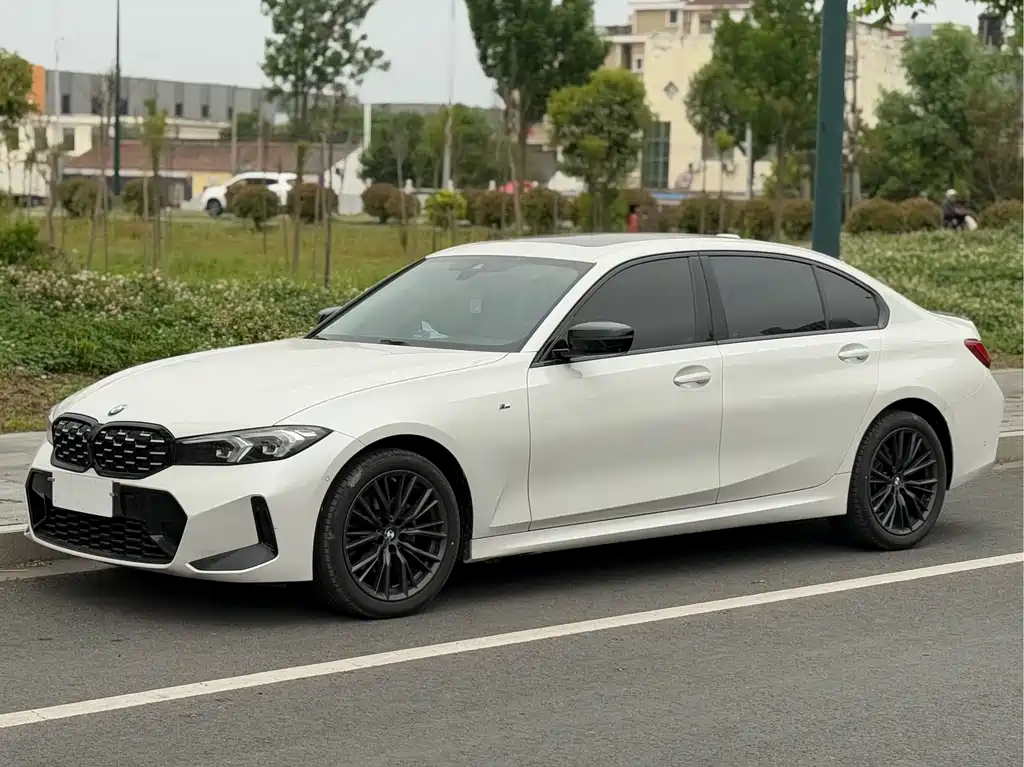 BMW 3 Series 2024