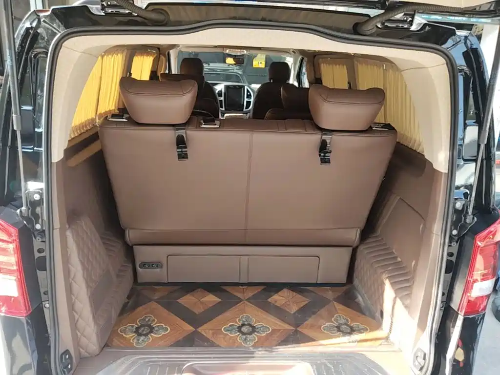 Mercedes-Benz Vito — миниатюра 19