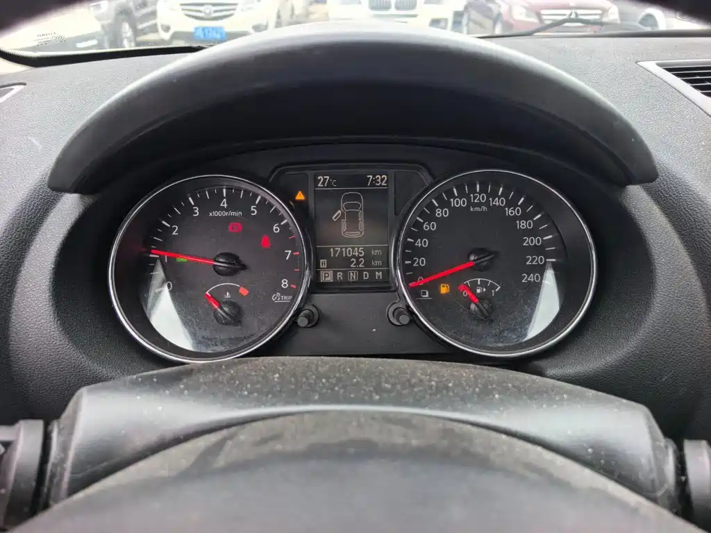 Nissan Qashqai — миниатюра 12