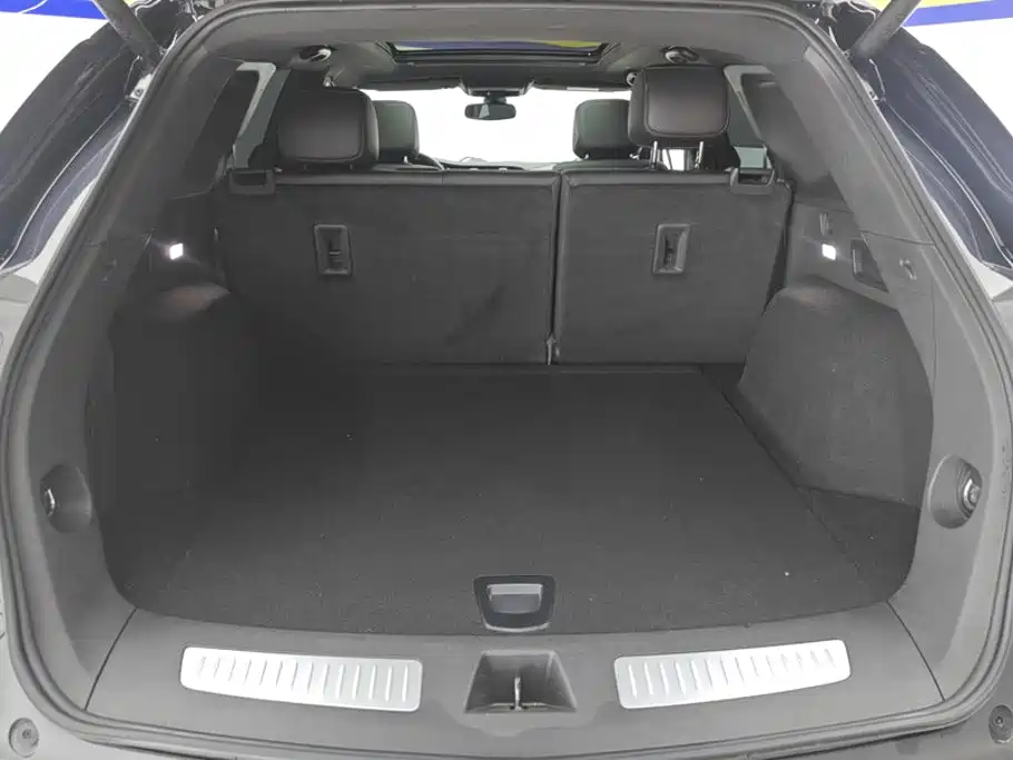 Cadillac XT5 — миниатюра 4