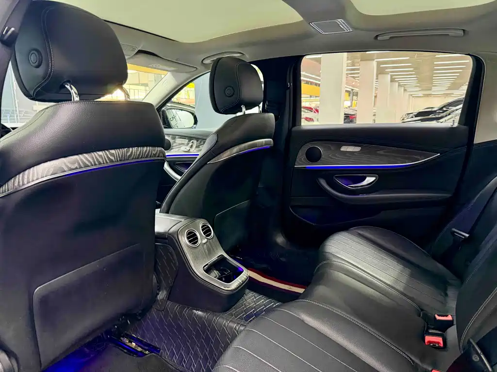 MERCEDES-BENZ E CLASS