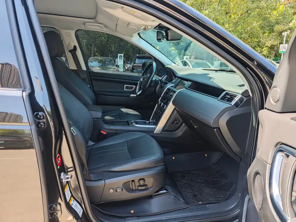 Land Rover Discovery Sport — миниатюра 7