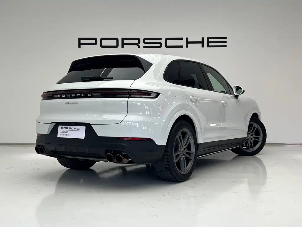 Porsche Cayenne — миниатюра 4