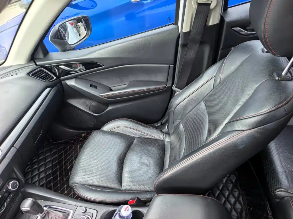 Mazda 3 Axela — миниатюра 11