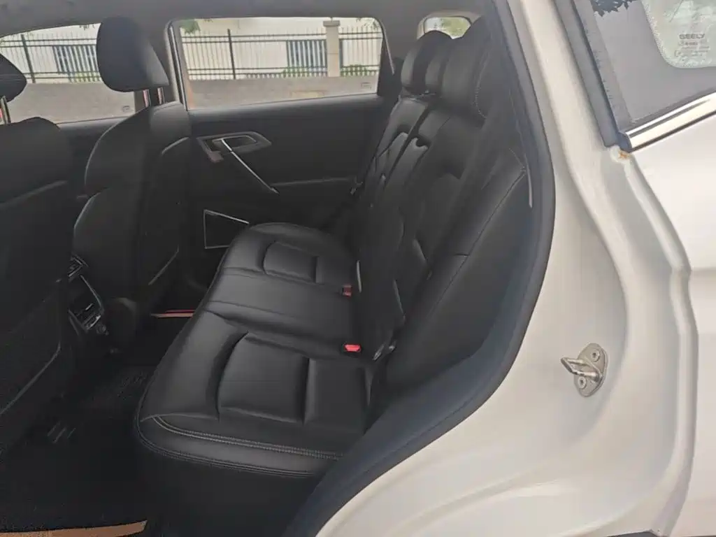 Geely Boyue — миниатюра 17
