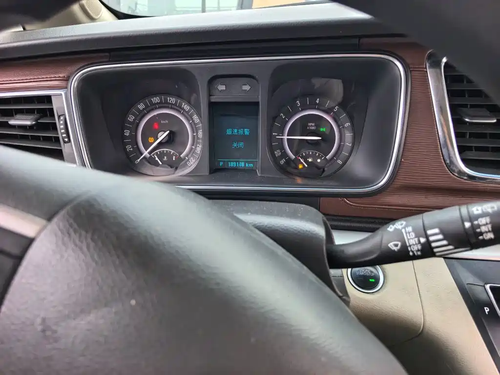 Buick GL8 — миниатюра 13