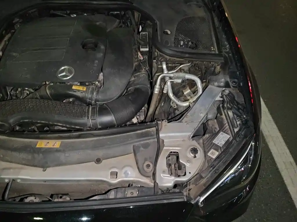Mercedes-Benz E-Class — миниатюра 21