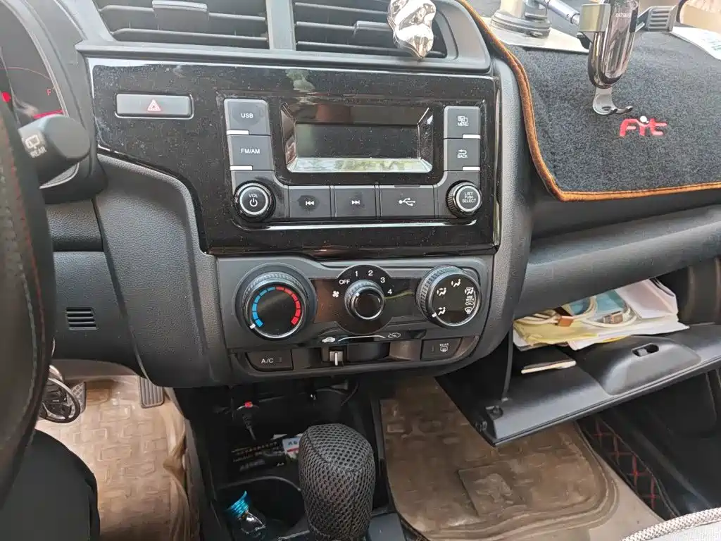 Honda Fit — миниатюра 14