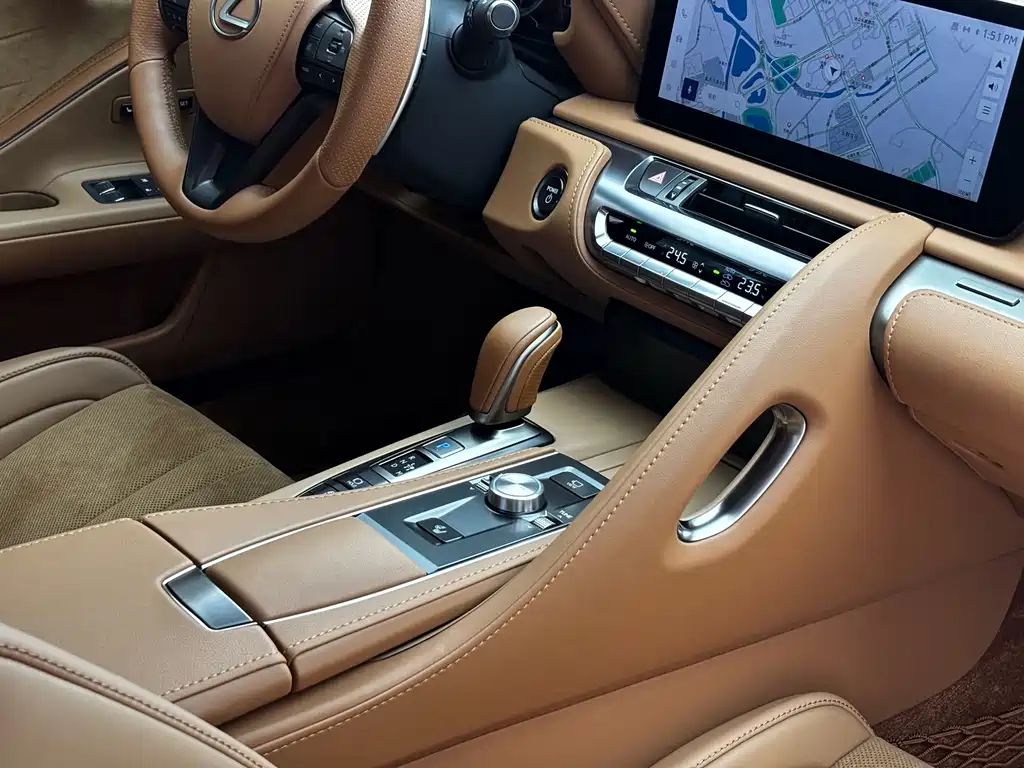 Lexus LC — миниатюра 15