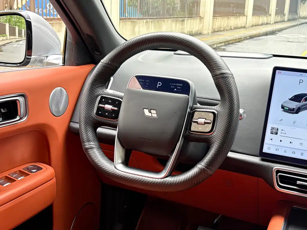Li Auto Li L8 — миниатюра 10