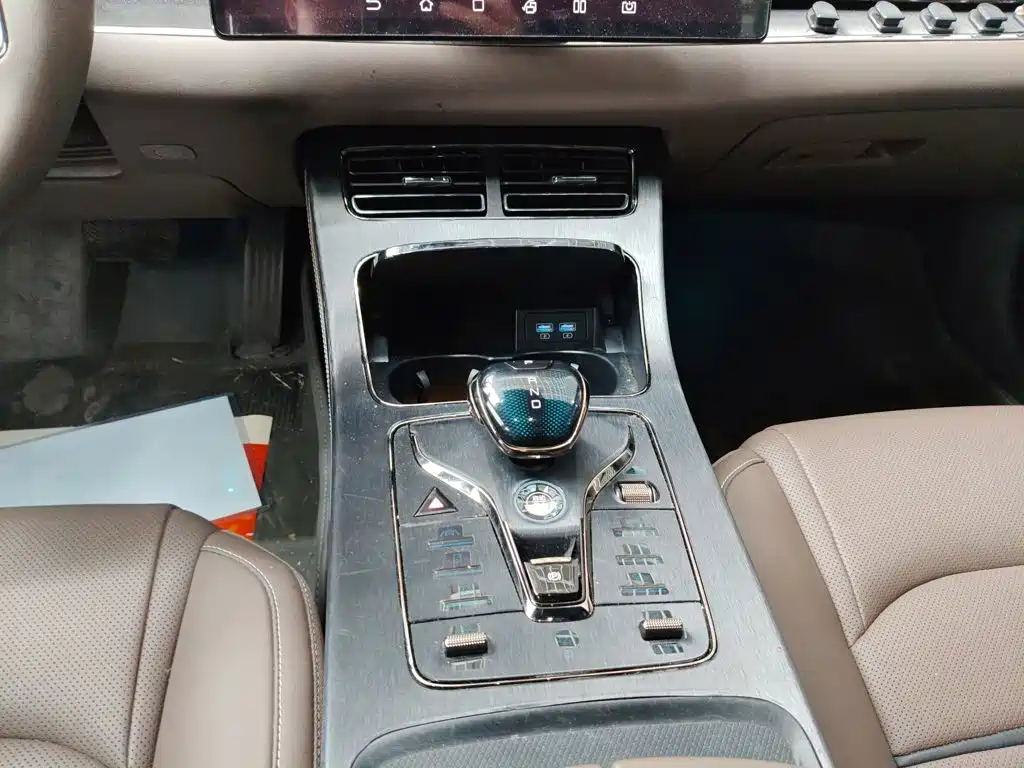 BYD Han — миниатюра 10