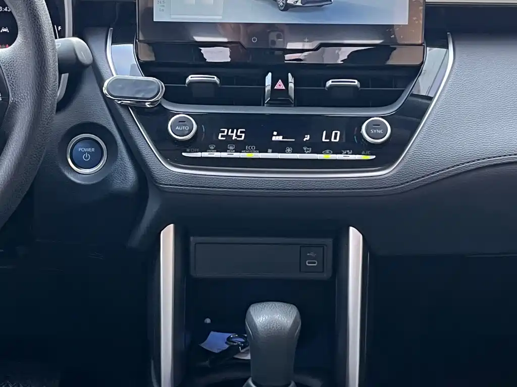 Toyota Frontlander — миниатюра 8