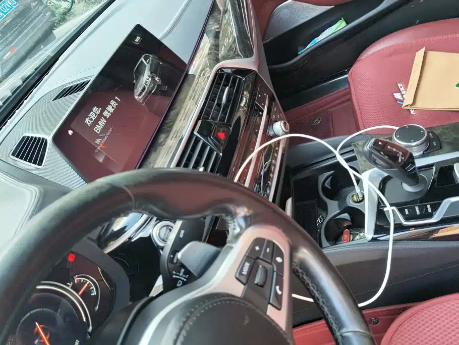 BMW 5 Series — миниатюра 13