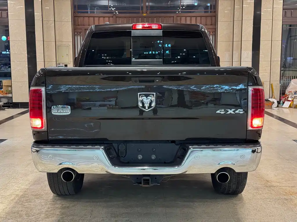 Ram Trucks 2017 5.7L AT