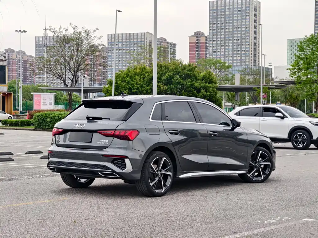 Audi A3 2023 Sportback 35 TFSI Fashion Sport