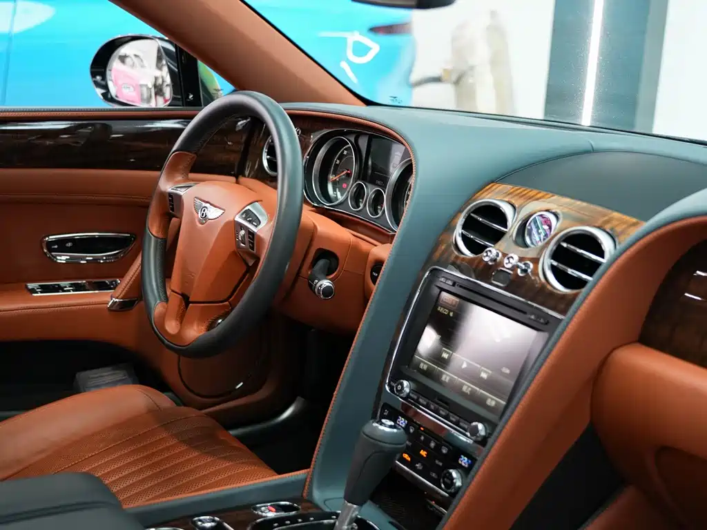 Bentley Flying Spur 2017 4.0T V8 Standard