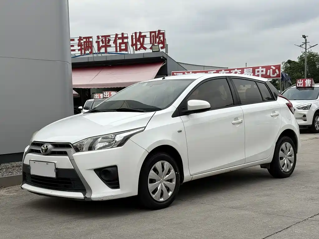 Toyota Yaris L 2016