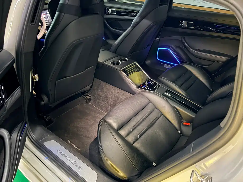 Porsche Panamera Hybrid — миниатюра 6