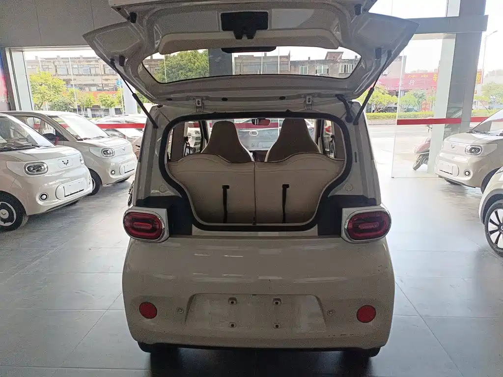 Wuling MINIEV — миниатюра 19