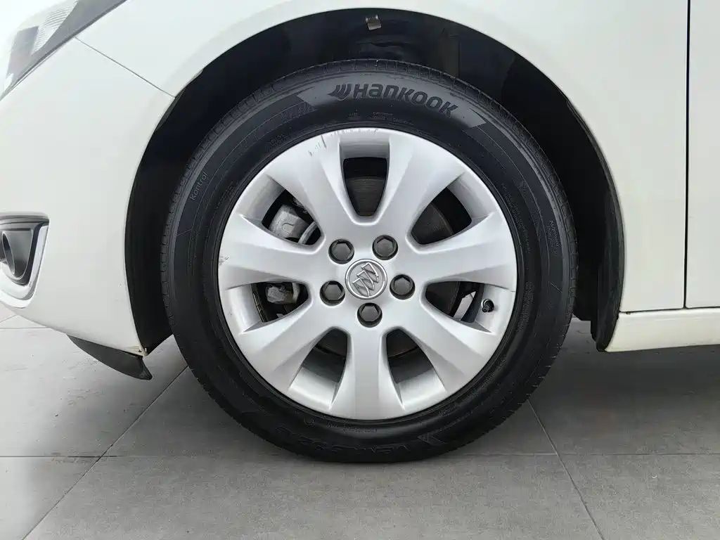 Buick Regal — миниатюра 17