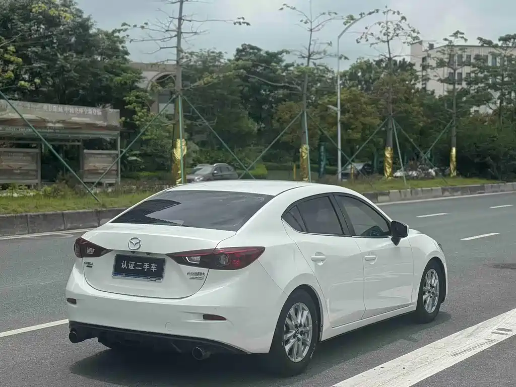 Mazda 3 Axela — миниатюра 9