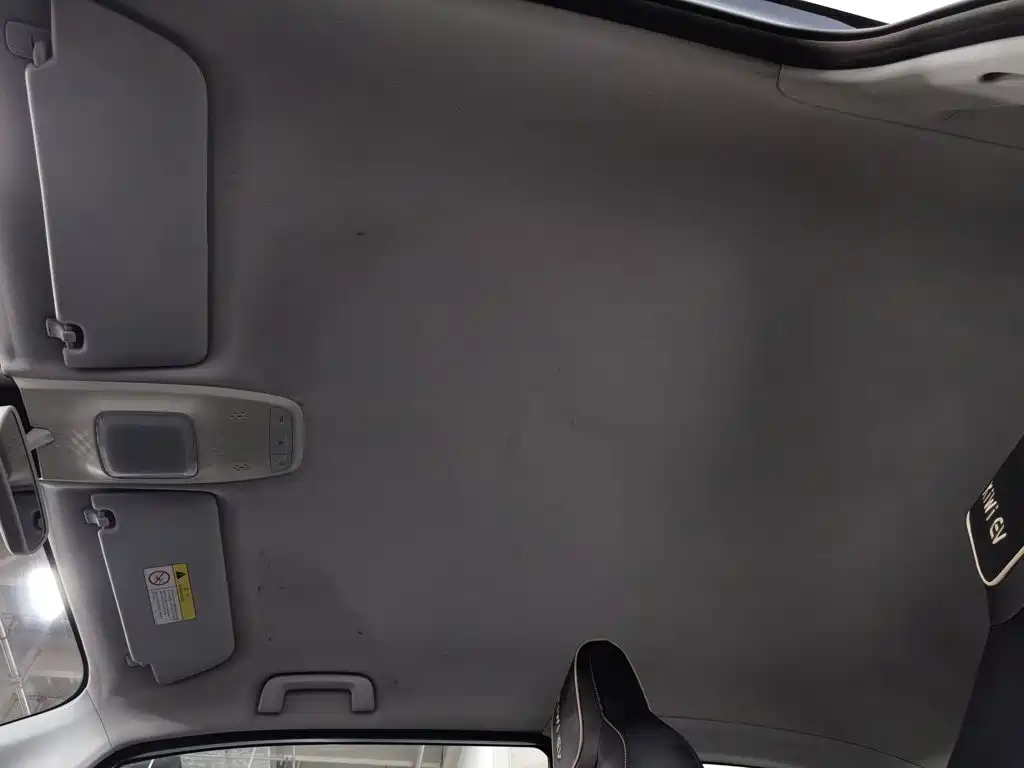 Baojun KiWi EV — миниатюра 14