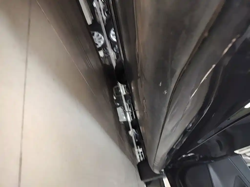 Tesla Model 3 — миниатюра 21