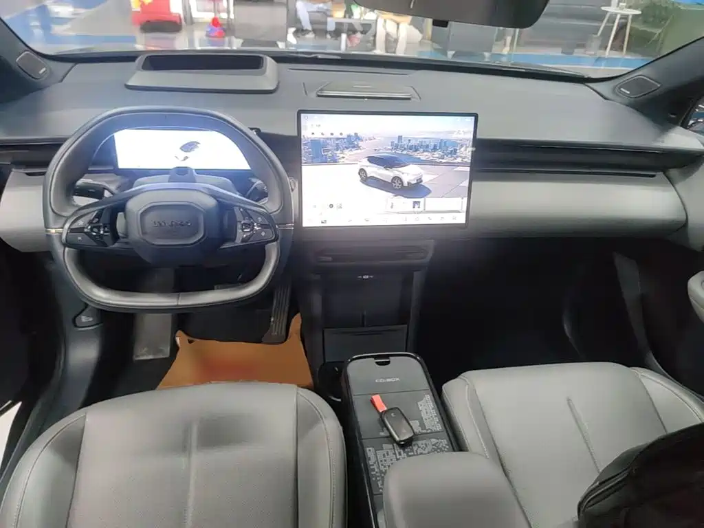 Lynk & Co Z20 — миниатюра 10