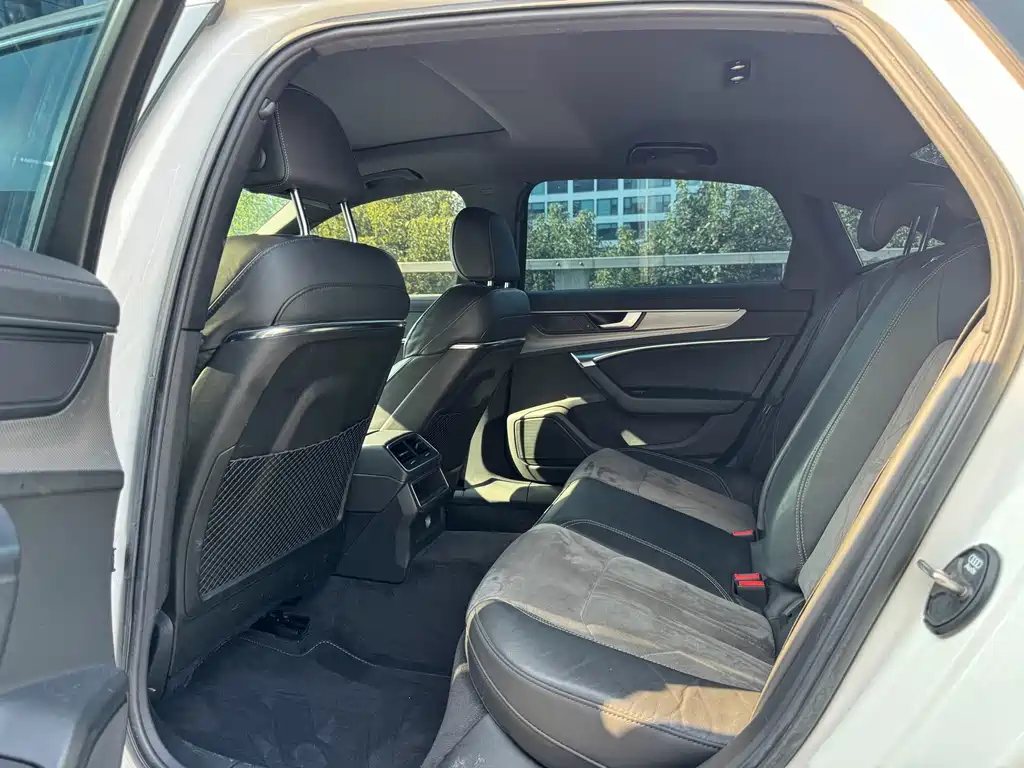 Audi A6L — миниатюра 9